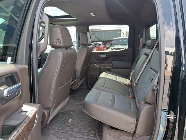 Used 2020 GMC Sierra 1500 Denali w/ Technology Package AWD/4WD image 10