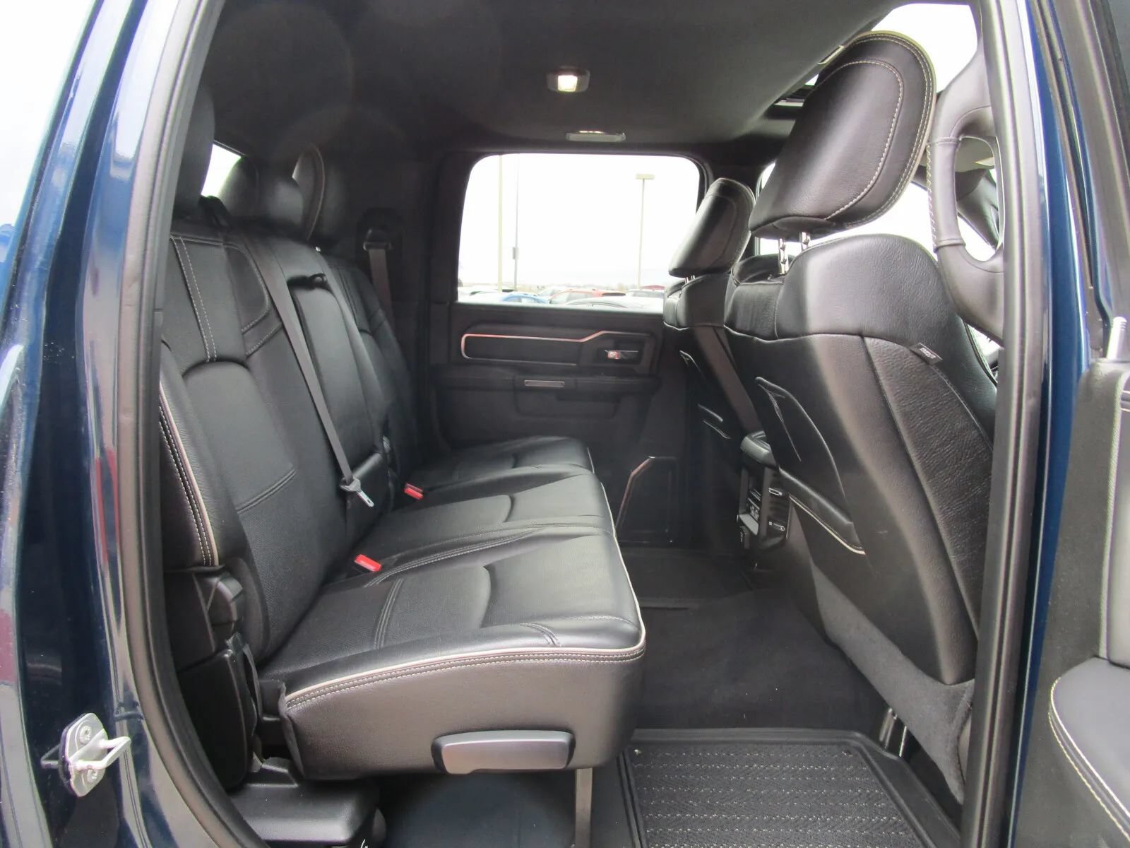 Used 2022 RAM 2500 Limited AWD/4WD image 17