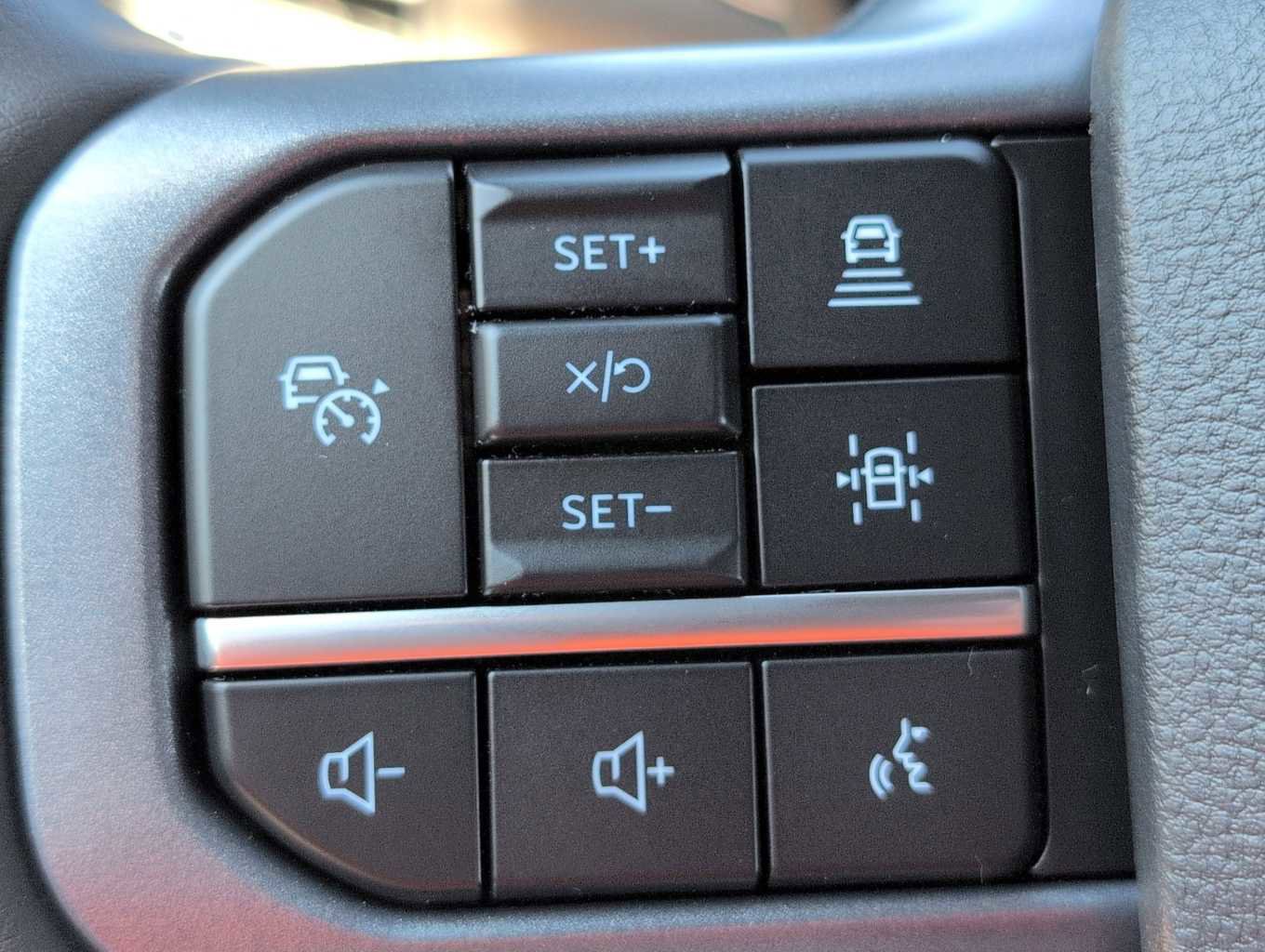 Certified 2025 Ford F150 Lariat w/ Equipment Group 501A Mid image 24