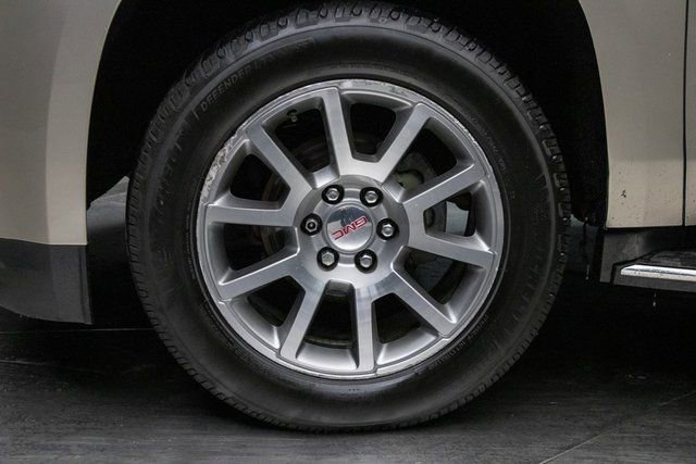 Used 2016 GMC Yukon Denali w/ Open Road Package image 8