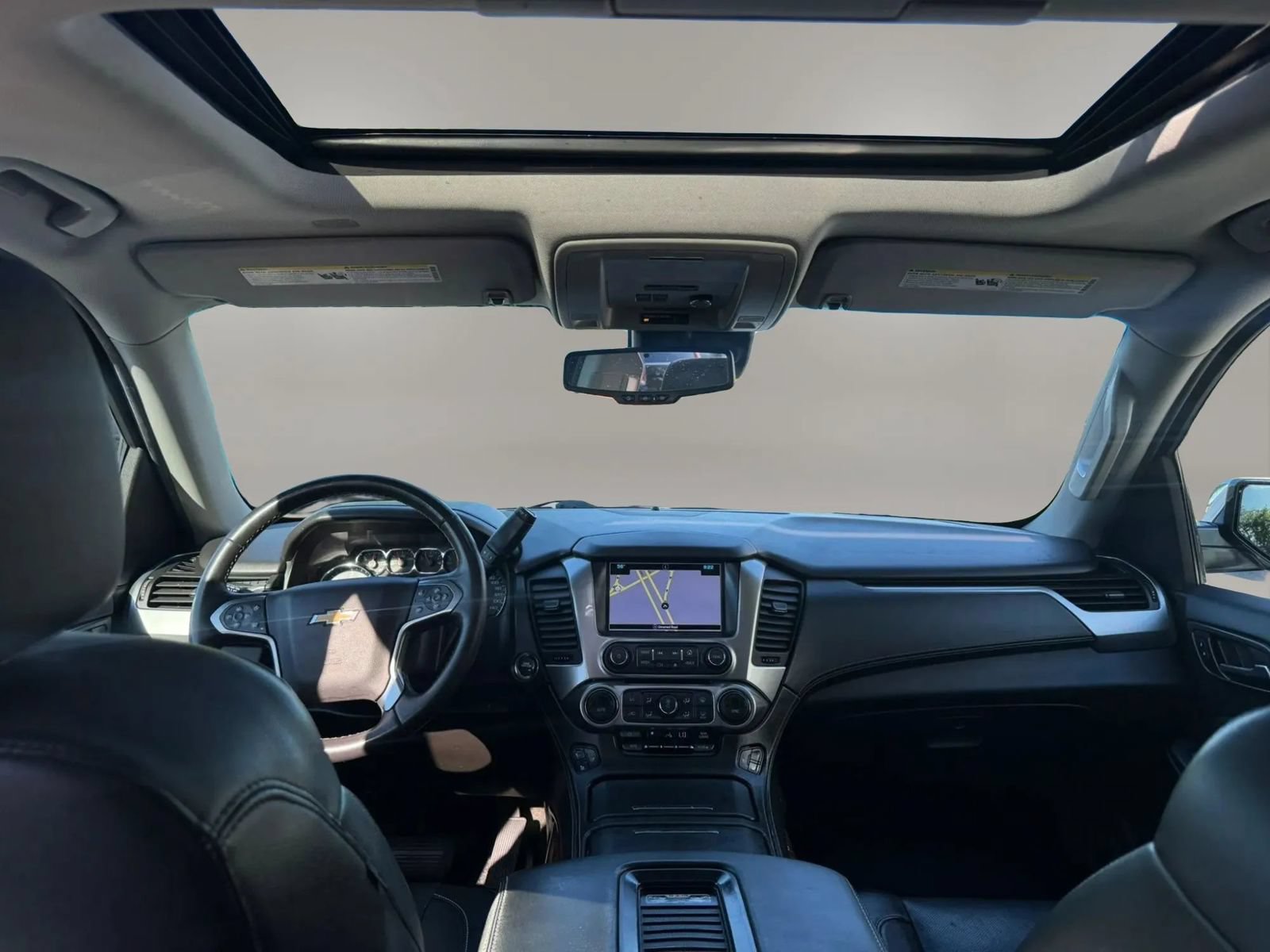 Used 2017 Chevrolet Suburban Premier AWD/4WD image 39