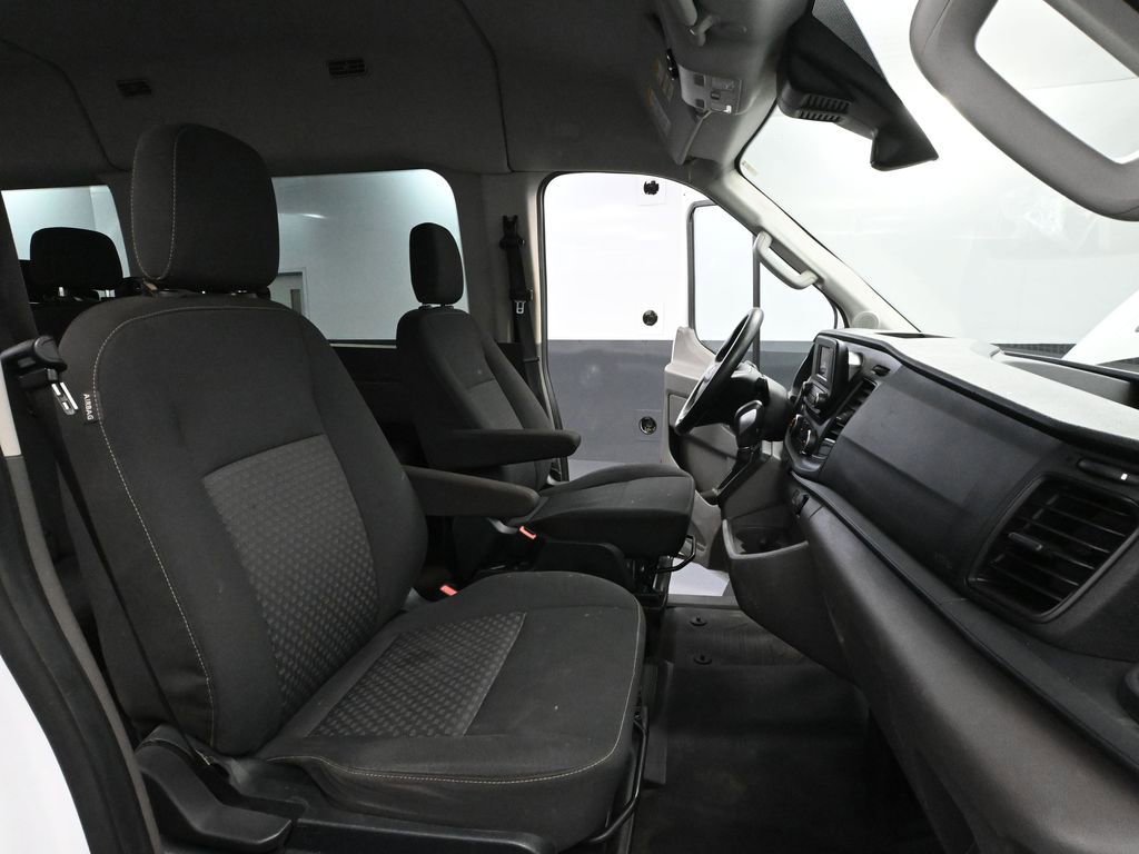 Used 2023 Ford Transit 350 XL image 41
