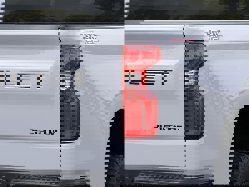 New 2026 Chevrolet Silverado 1500 Custom Trail Boss w/ LPO, Dark Essentials Package image 11