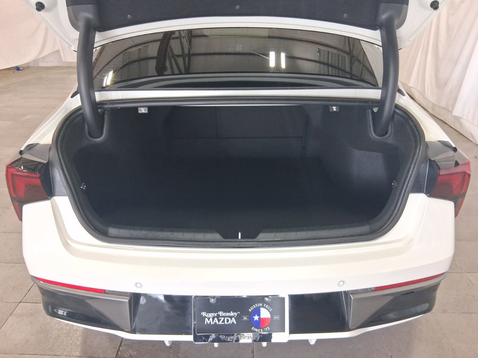 Used 2025 Kia K5 EX FWD image 34