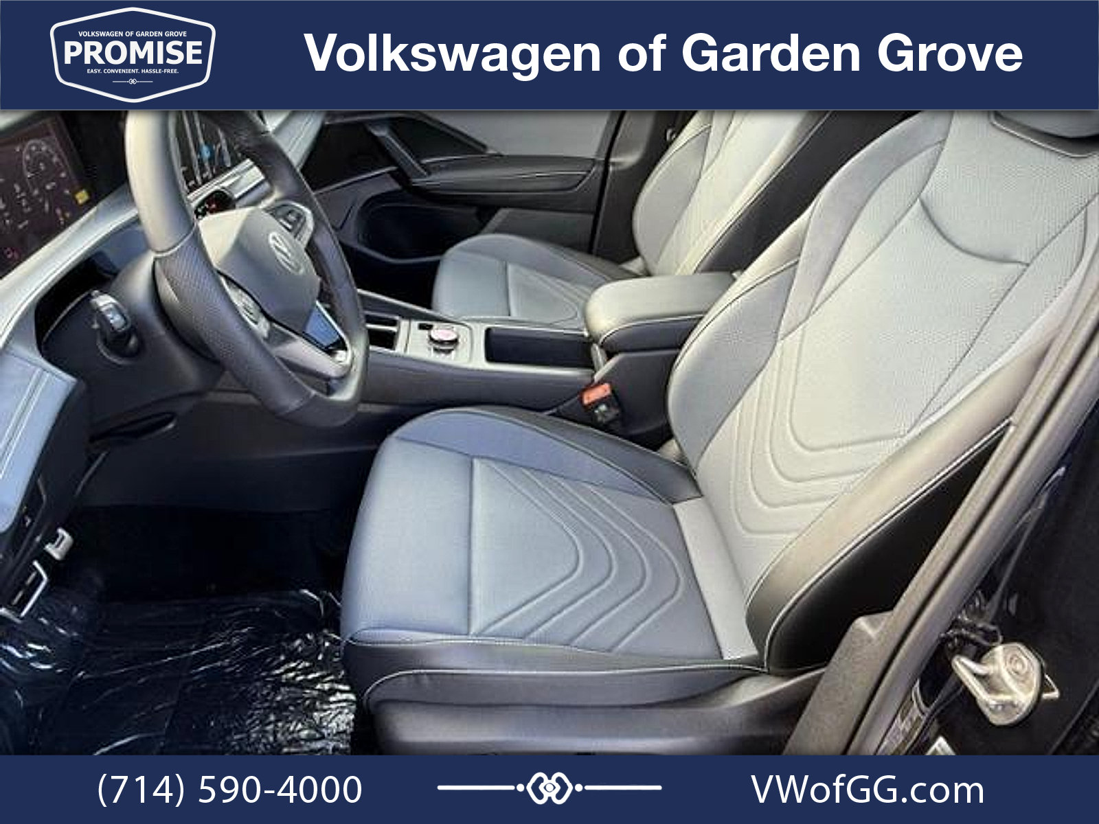 New 2026 Volkswagen Tiguan SE R-Line FWD image 12