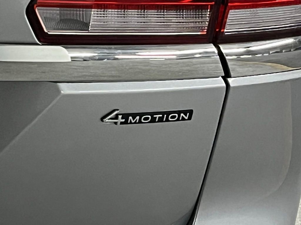 Used 2023 Volkswagen Atlas SEL image 38