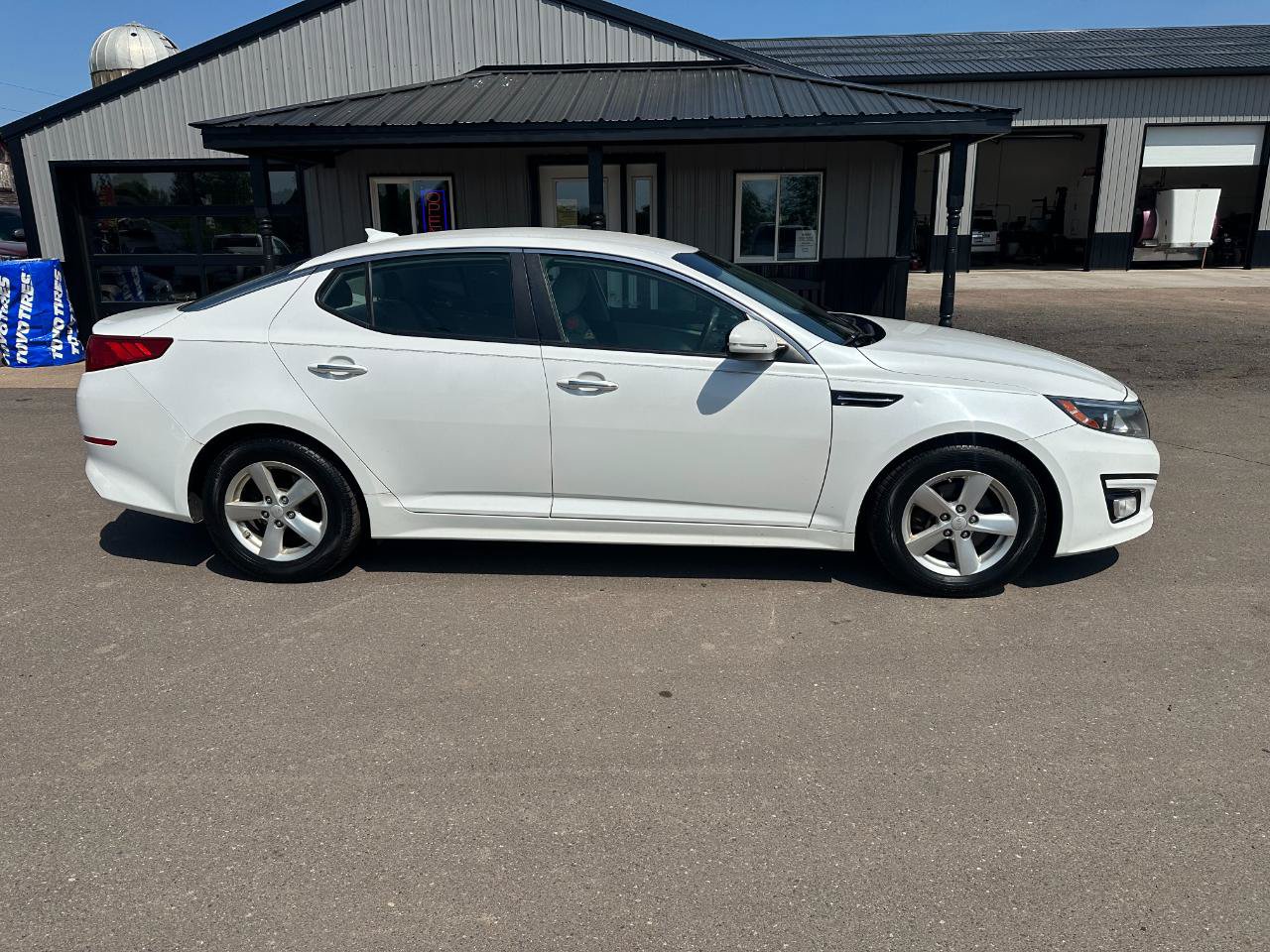 Used 2014 Kia Optima LX FWD image 4