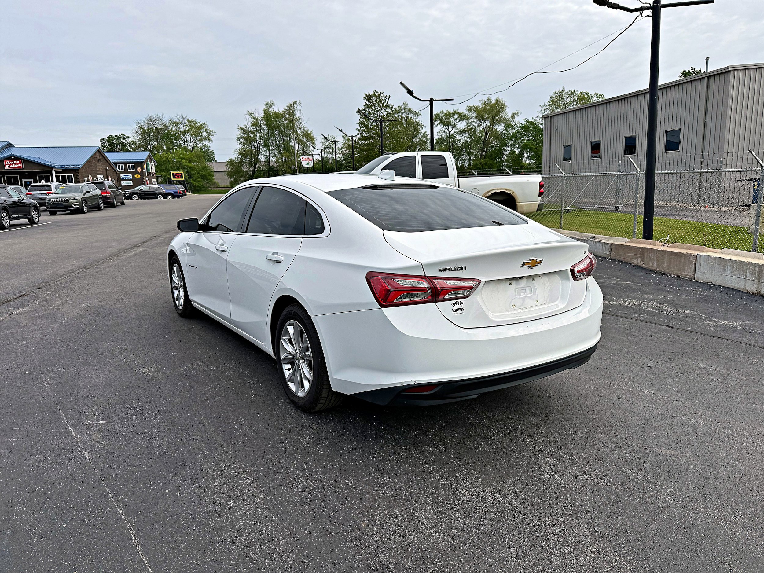 Used 2020 Chevrolet Malibu LT FWD image 7
