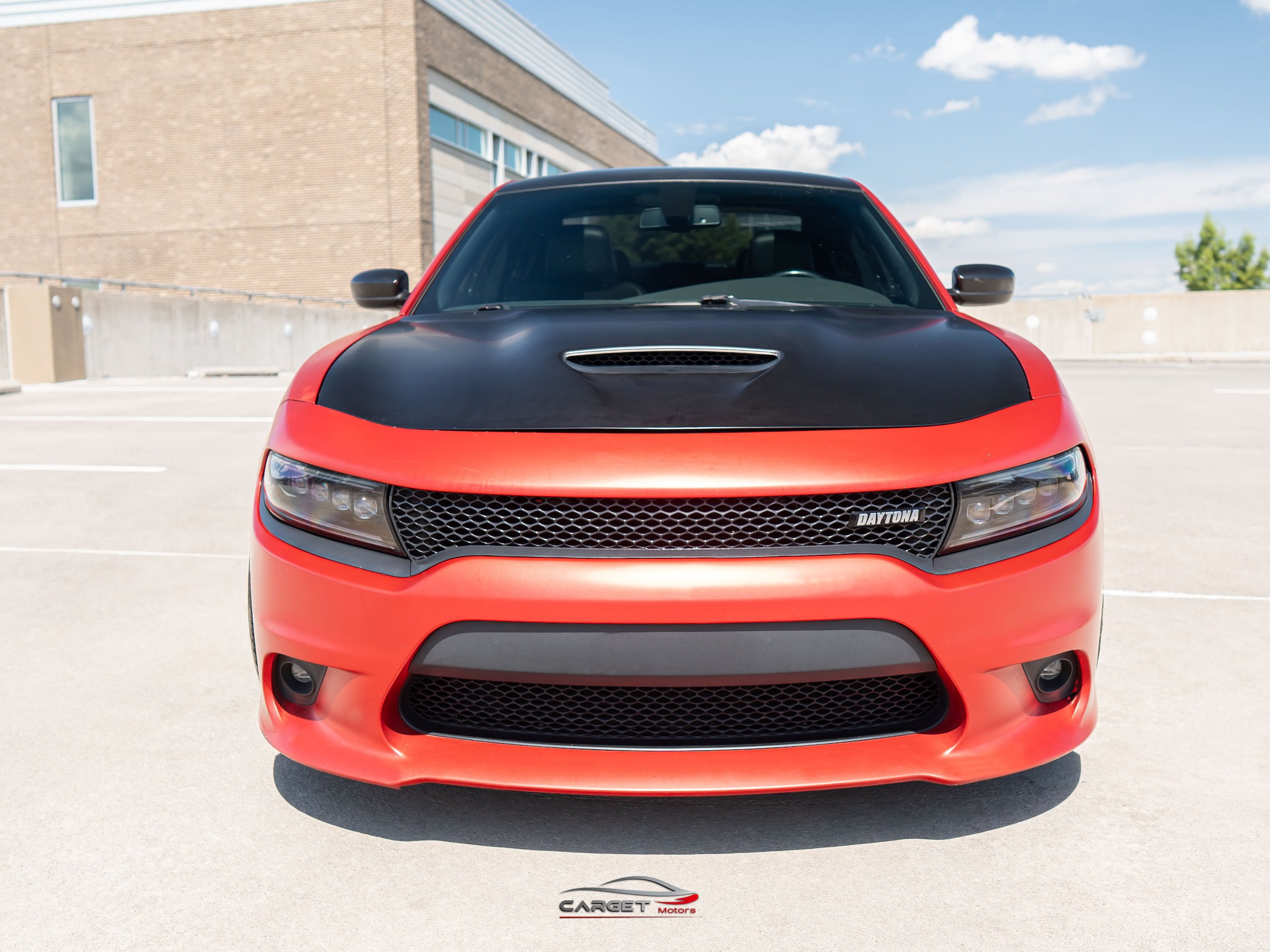 Used 2018 Dodge Charger R/T RWD image 2