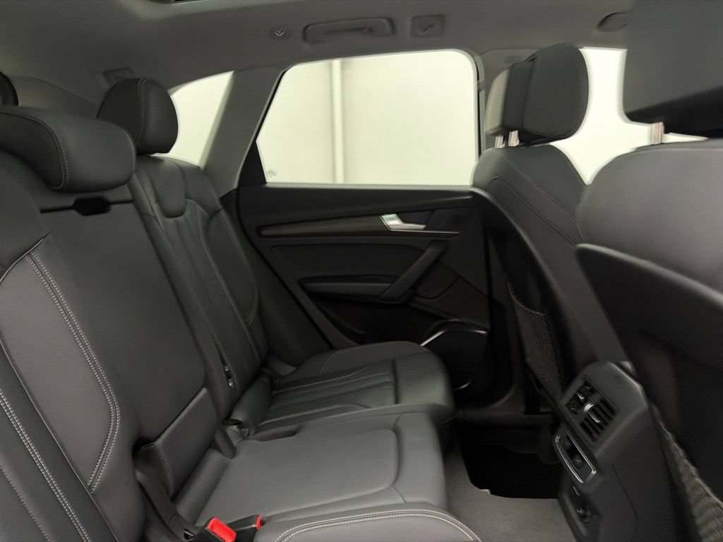 Used 2024 Audi Q5 2.0T Premium AWD/4WD image 27