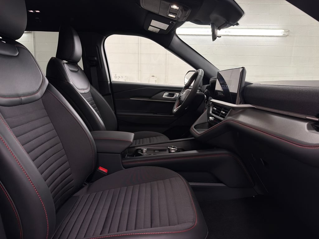 New 2027 Ford Explorer ST-Line RWD image 28