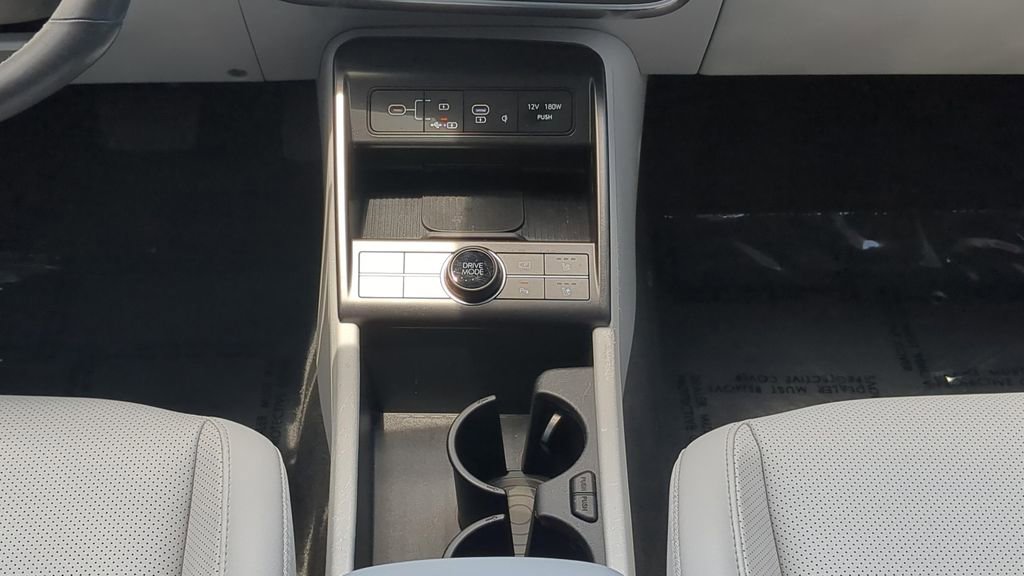Certified 2024 Hyundai Kona Limited FWD image 15