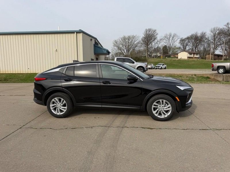 New 2026 Buick Envista Preferred w/ Convenience II Package image 2