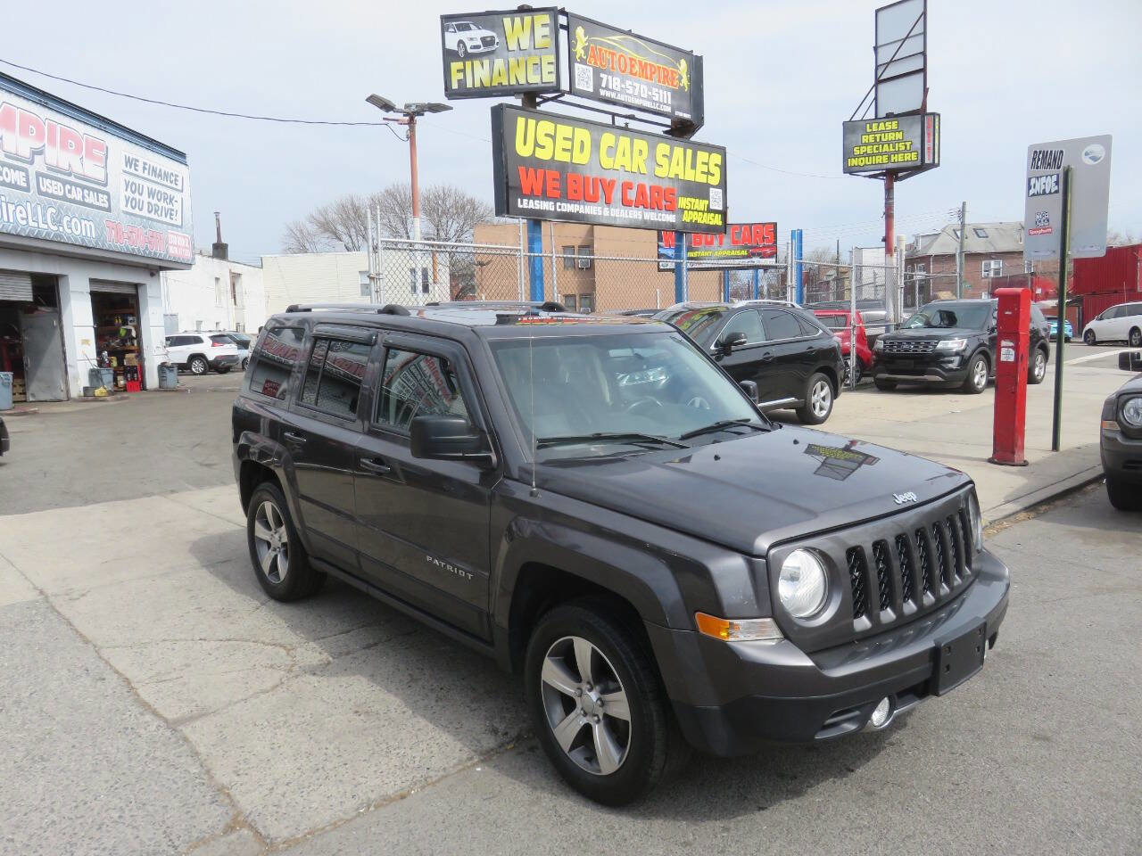 Used 2016 Jeep Patriot High Altitude image 3