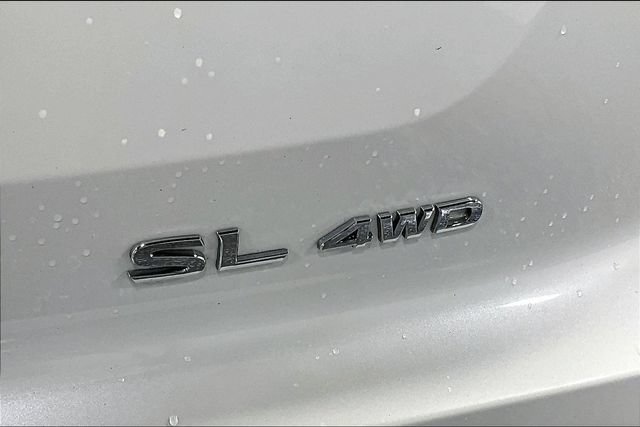 Used 2023 Nissan Pathfinder SL AWD/4WD image 23