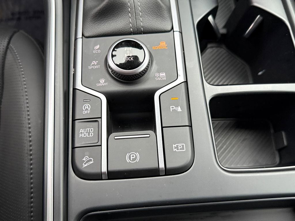 Used 2025 Kia Sorento EX image 22