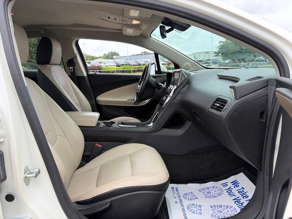 Used 2012 Chevrolet Volt Premium w/ Premium Trim Package FWD image 25