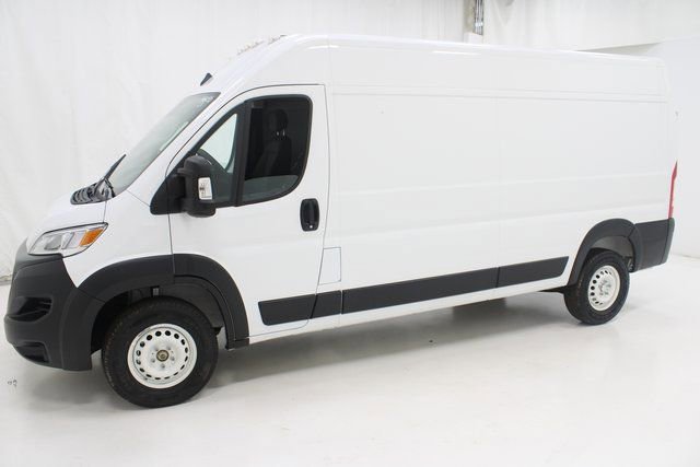 Used 2025 RAM ProMaster 2500 w/ Storage Group image 2