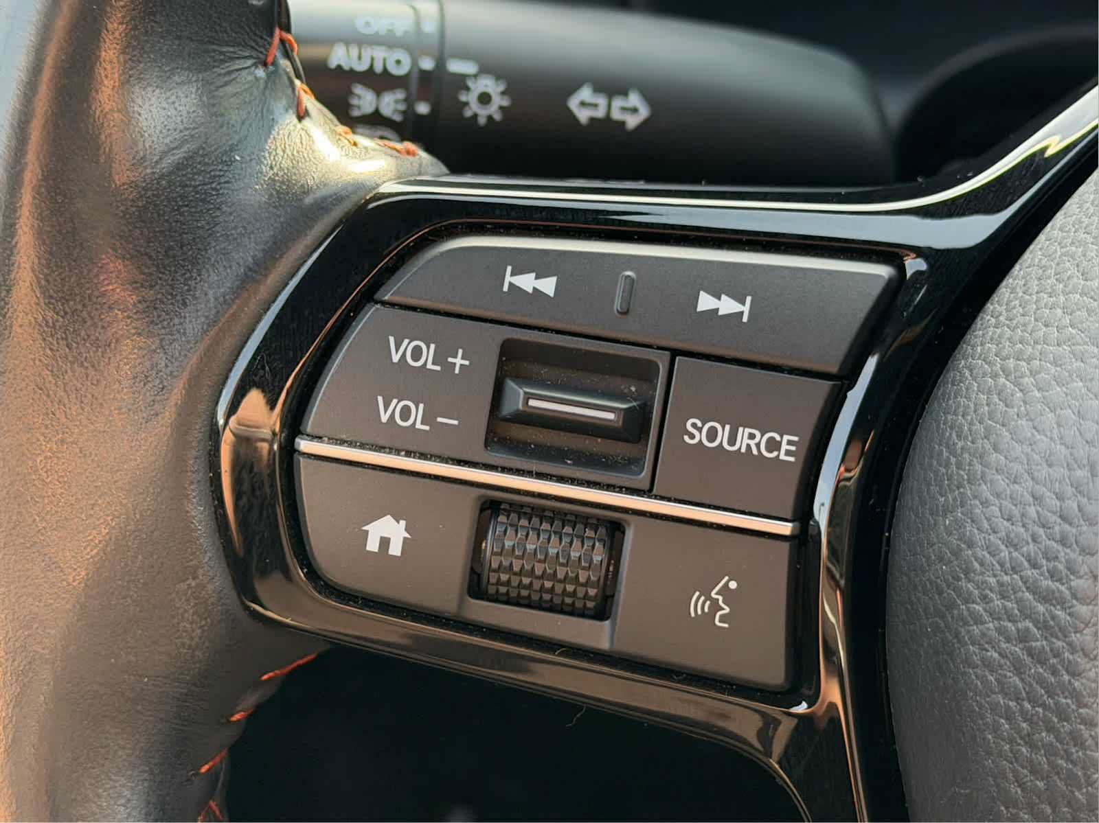 Used 2024 Honda HR-V Sport image 11