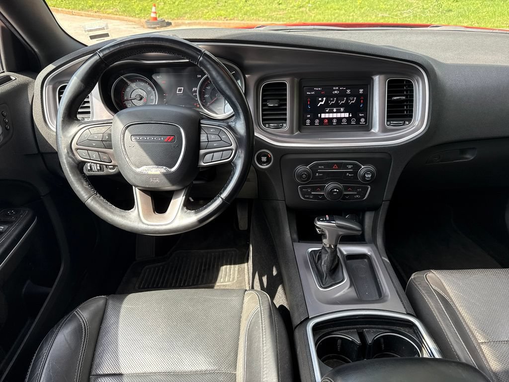 Used 2020 Dodge Charger SXT w/ Leather Interior Group RWD image 21