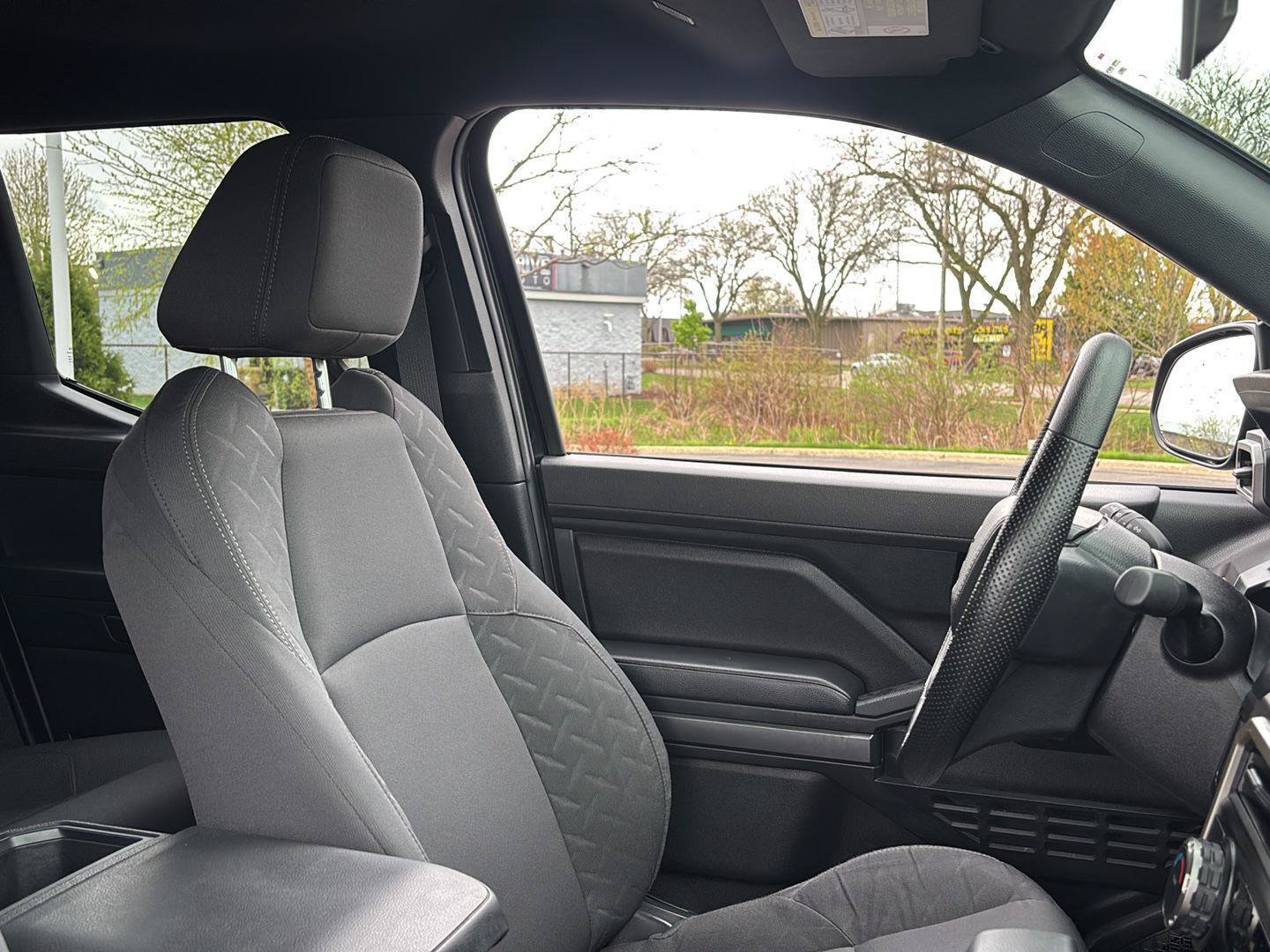 Used 2024 Toyota Tacoma SR5 AWD/4WD image 15
