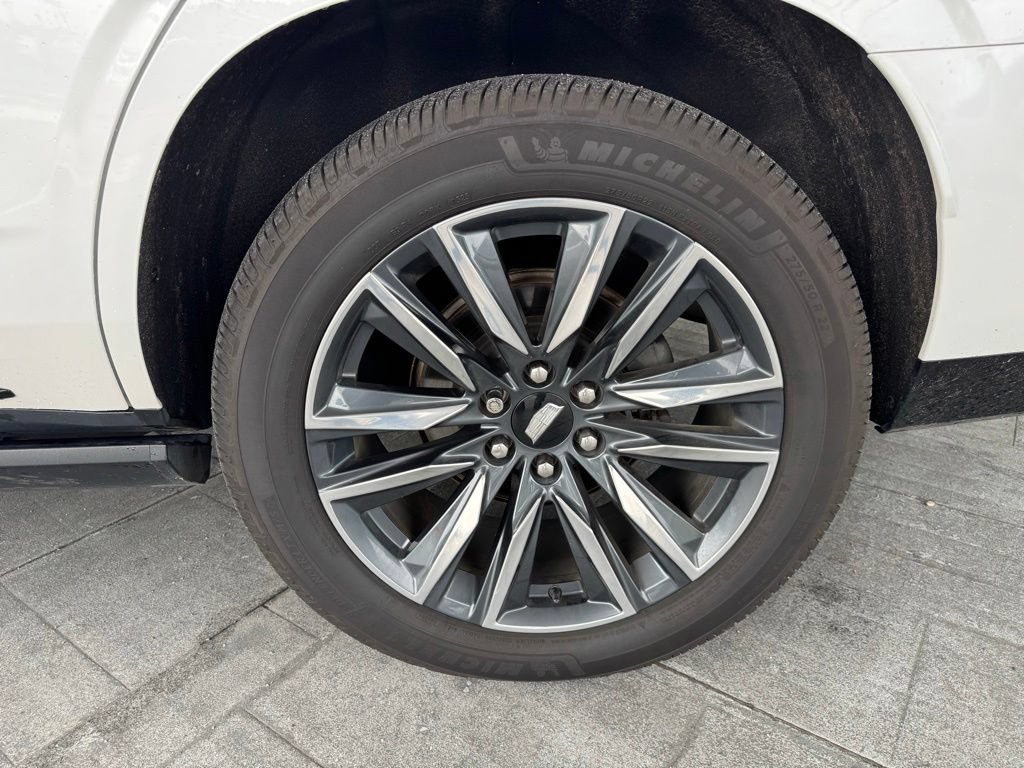 Used 2022 Cadillac Escalade Sport Platinum w/ Heavy-Duty Trailer Package AWD/4WD image 4