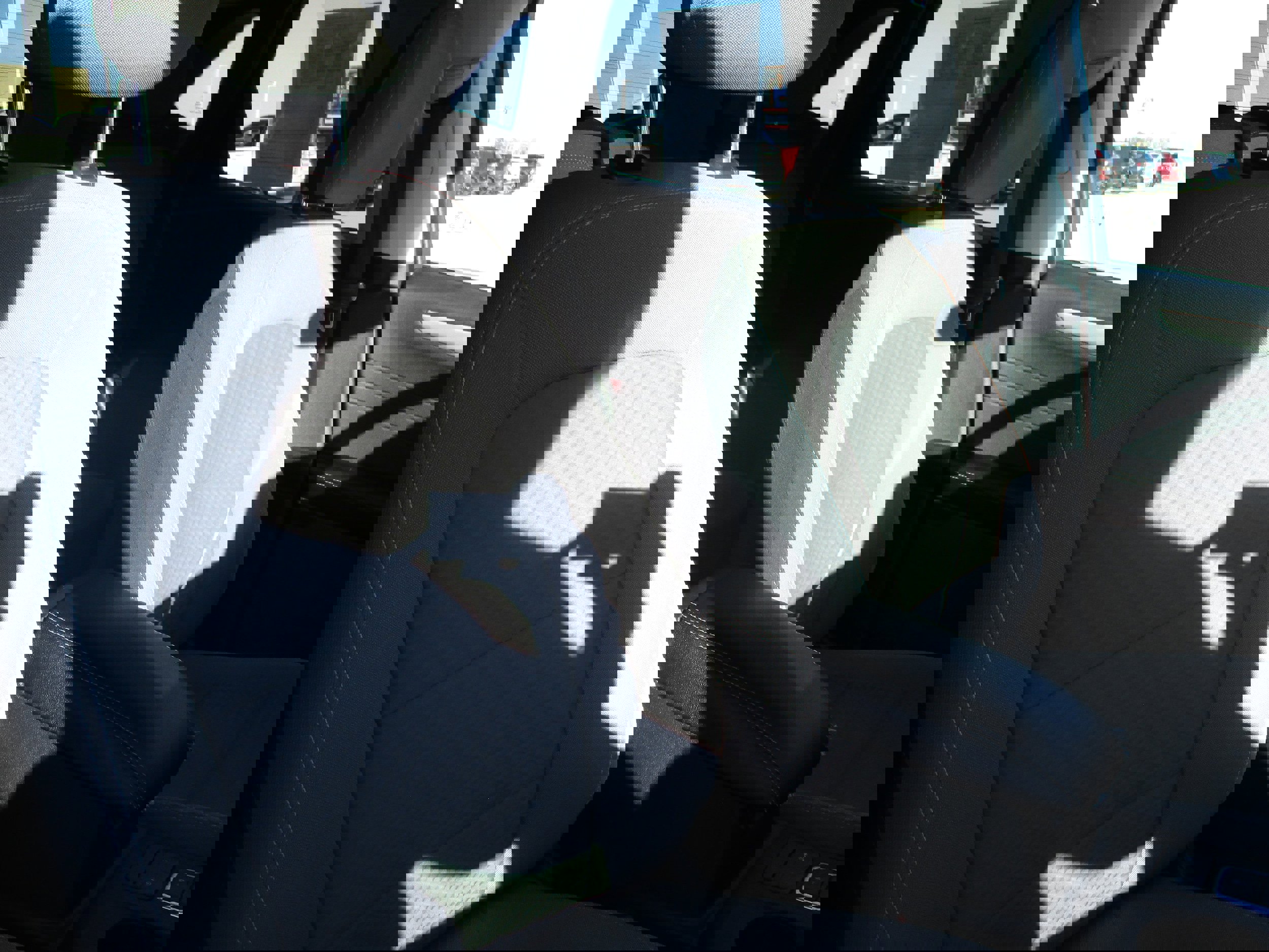 Used 2022 Ford Escape SE w/ Convenience Package image 43