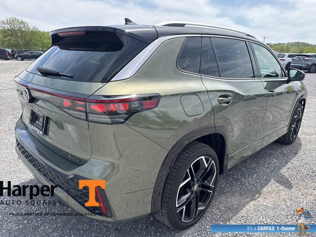 Used 2025 Volkswagen Tiguan SEL R-Line image 5