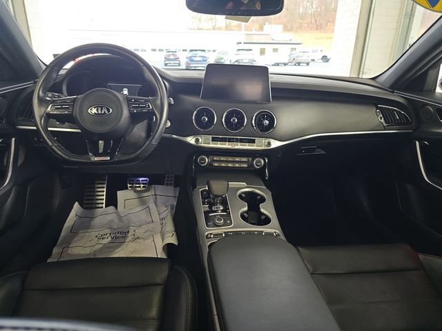 Used 2021 Kia Stinger GT2 image 11