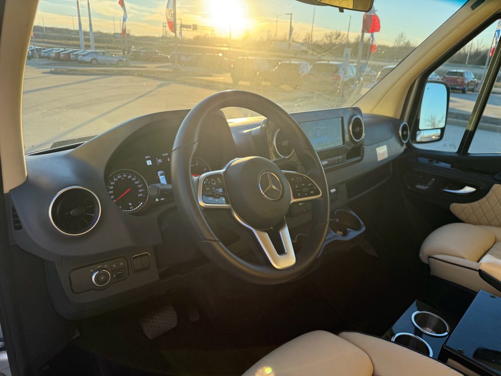 Used 2019 Mercedes-Benz Sprinter 170 image 9