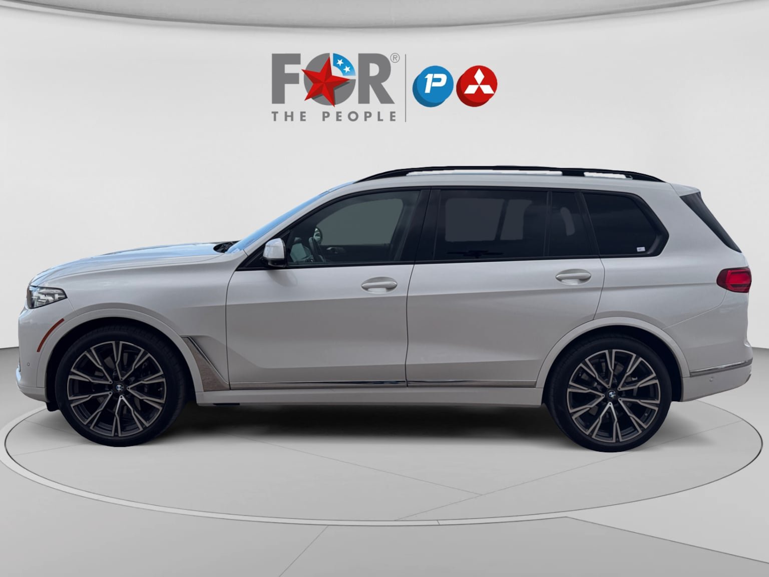 Used 2022 BMW X7 xDrive40i w/ Premium Package AWD/4WD image 2