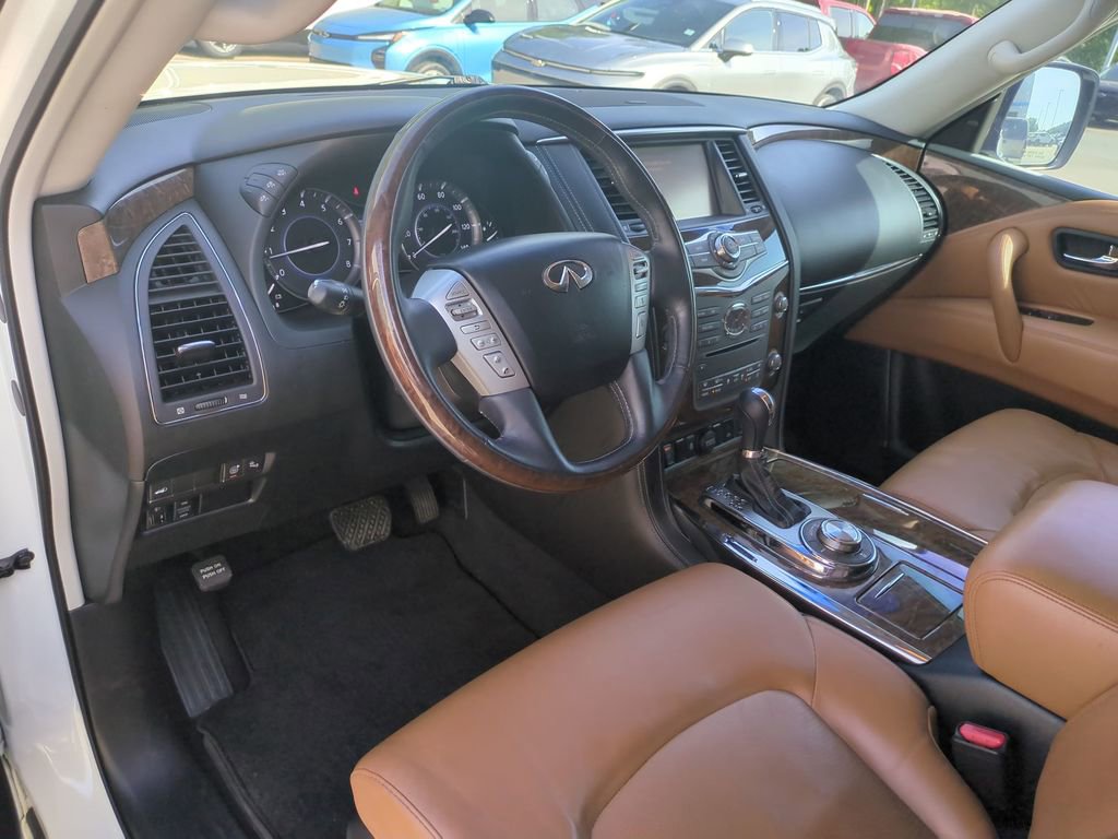 Used 2016 INFINITI QX80 4WD w/ Signature Edition Package image 17