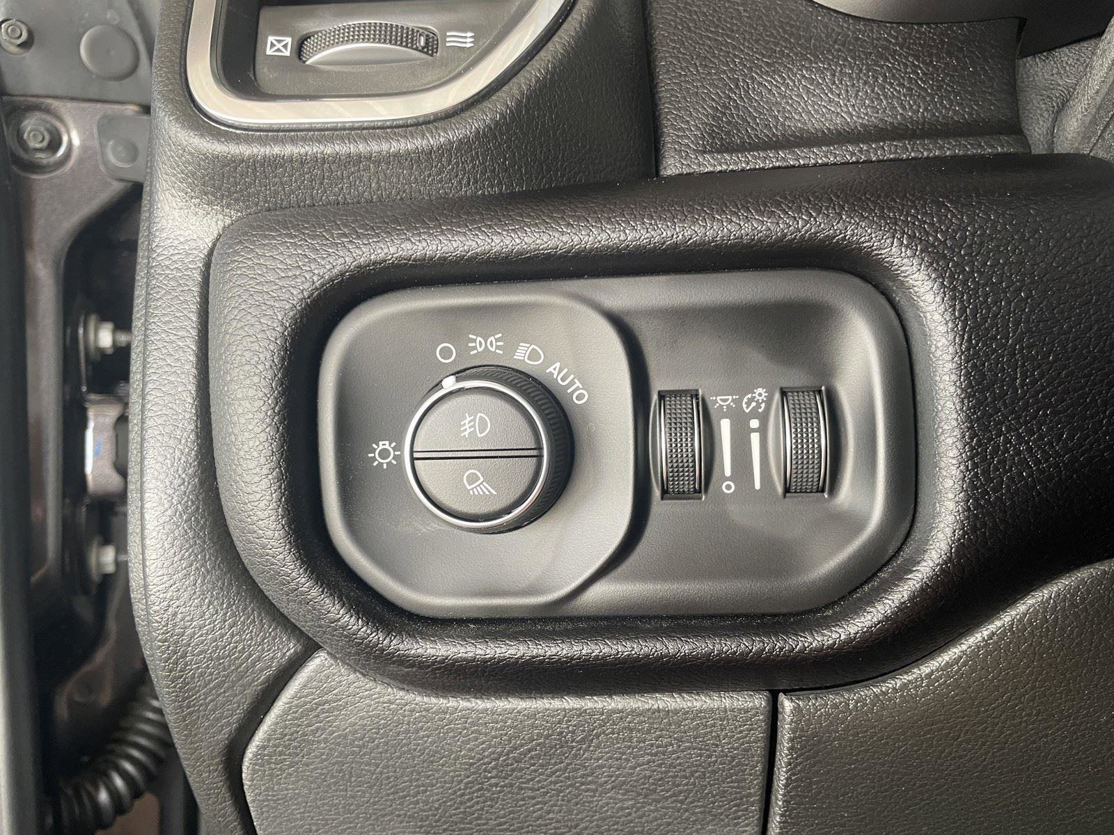 New 2025 RAM 2500 Laramie w/ Night Edition image 20