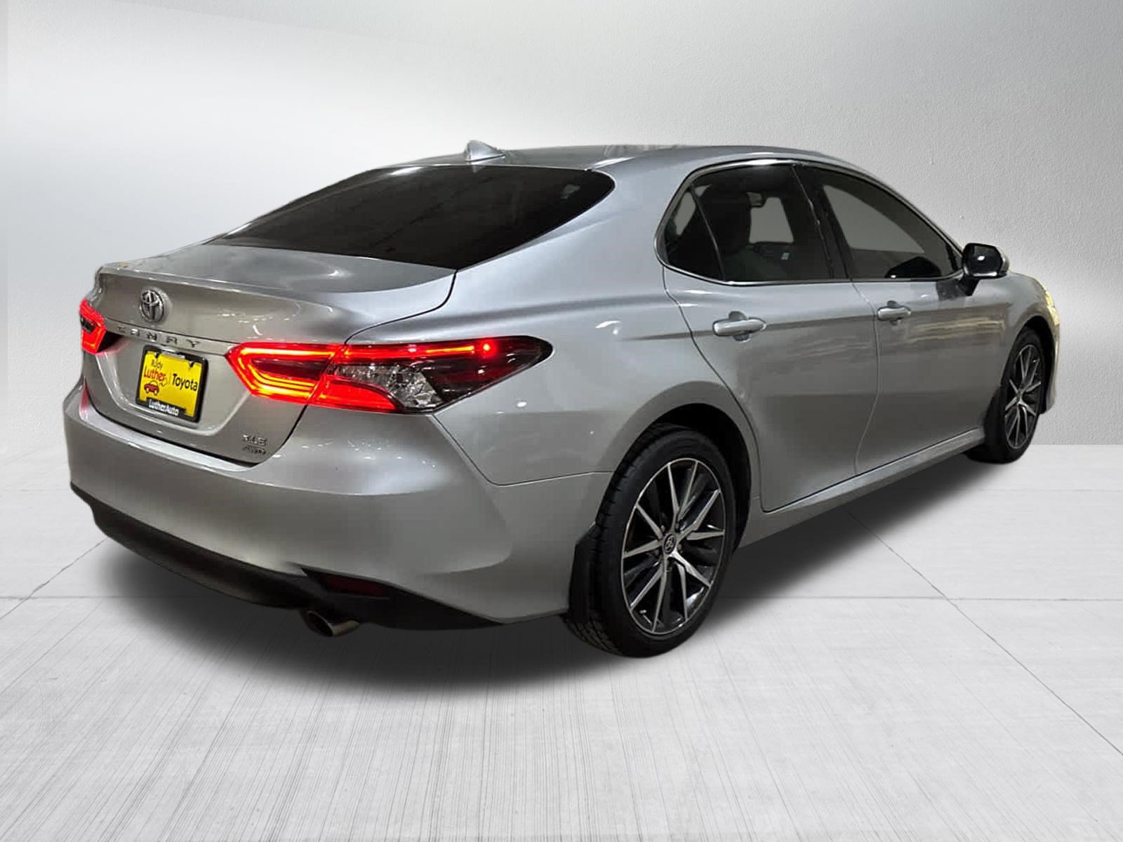 Used 2023 Toyota Camry XLE w/ Cold Weather Package AWD/4WD image 5
