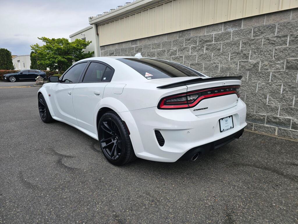 Used 2023 Dodge Charger Scat Pack RWD image 4