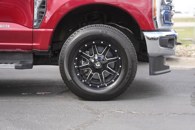 Used 2023 Ford F350 Lariat image 4