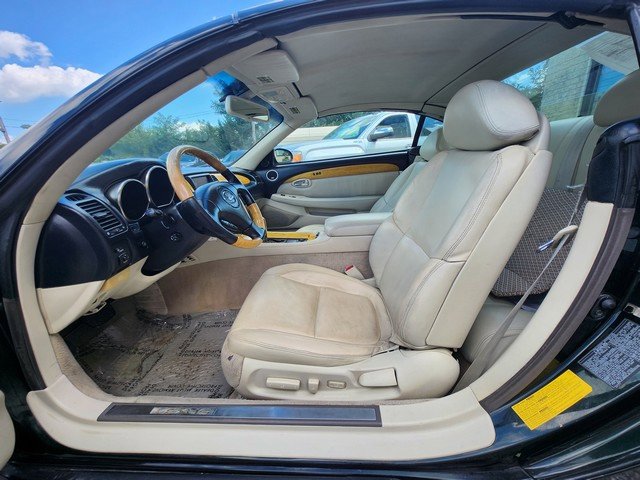 Used 2004 Lexus SC 430 Convertible image 11