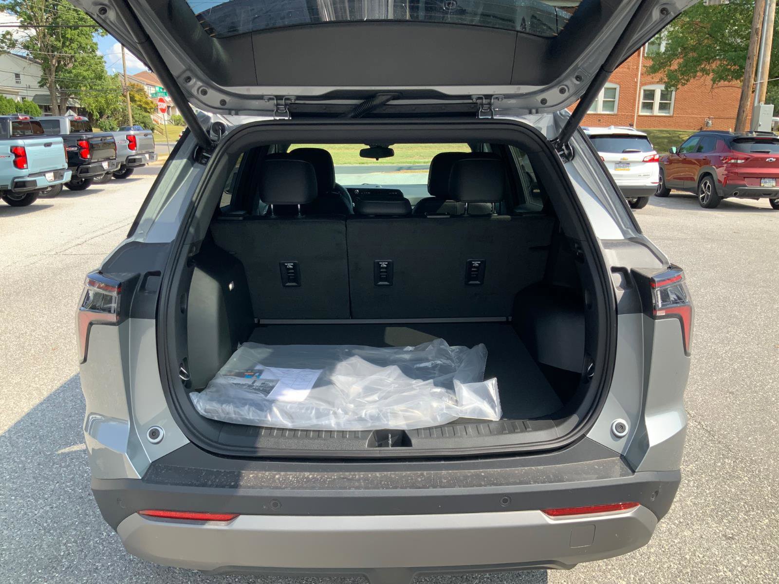 New 2026 Chevrolet Equinox LT w/ Convenience Package II image 33