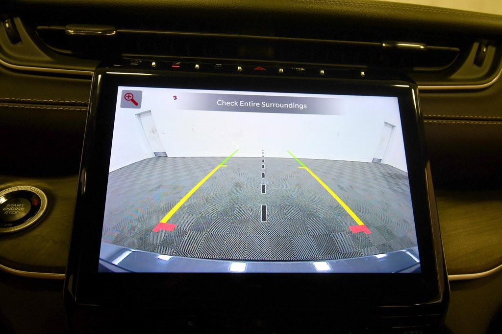 Used 2023 Jeep Grand Cherokee L Limited image 25