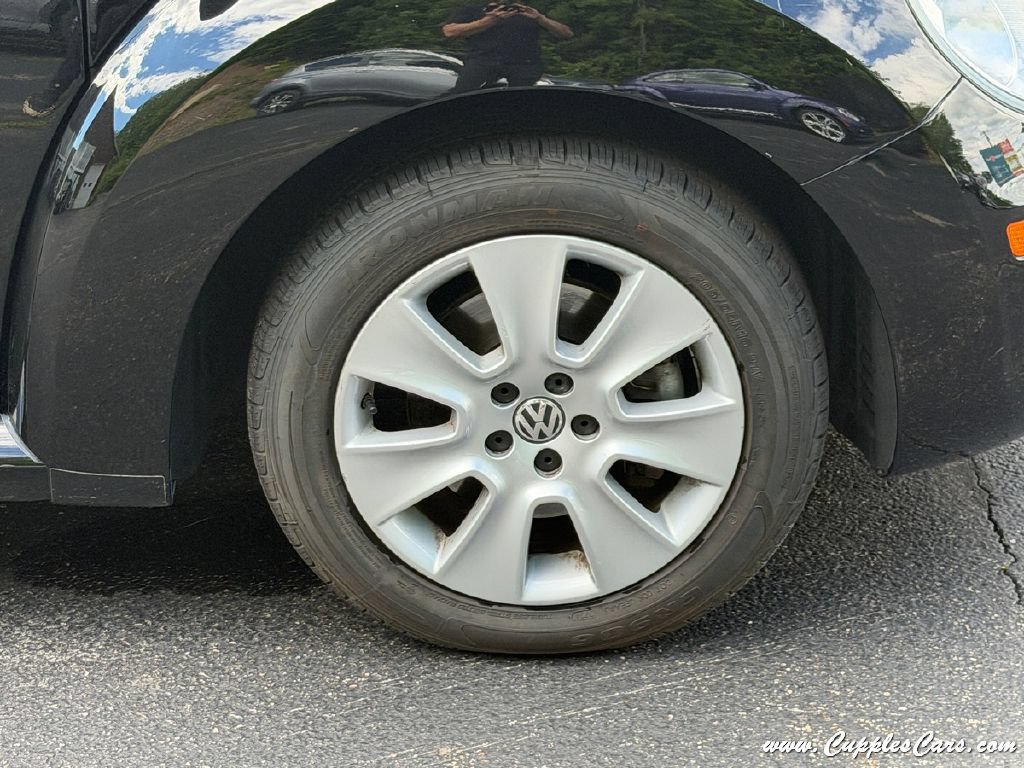 Used 2008 Volkswagen Beetle S FWD image 42