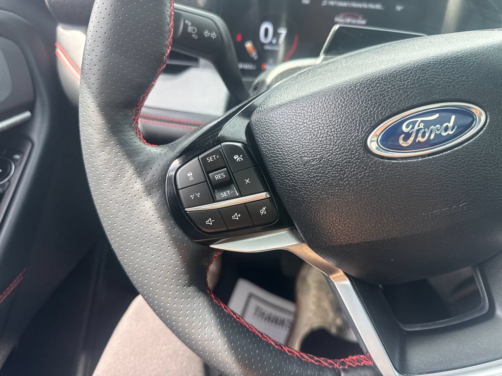 Used 2025 Ford Explorer ST-Line w/ Premium Package AWD/4WD image 38