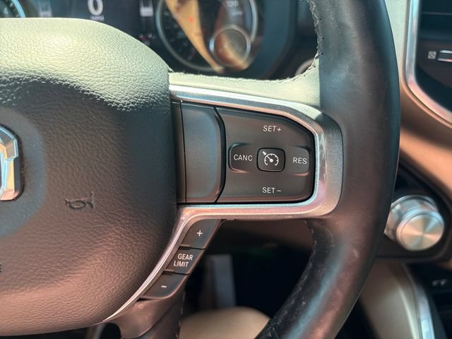 Used 2019 RAM 1500 Laramie AWD/4WD image 12