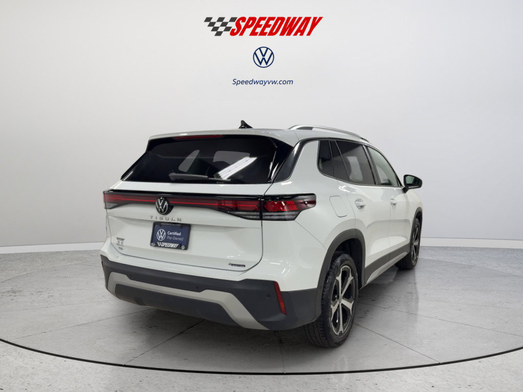 Certified 2025 Volkswagen Tiguan SE AWD/4WD image 6