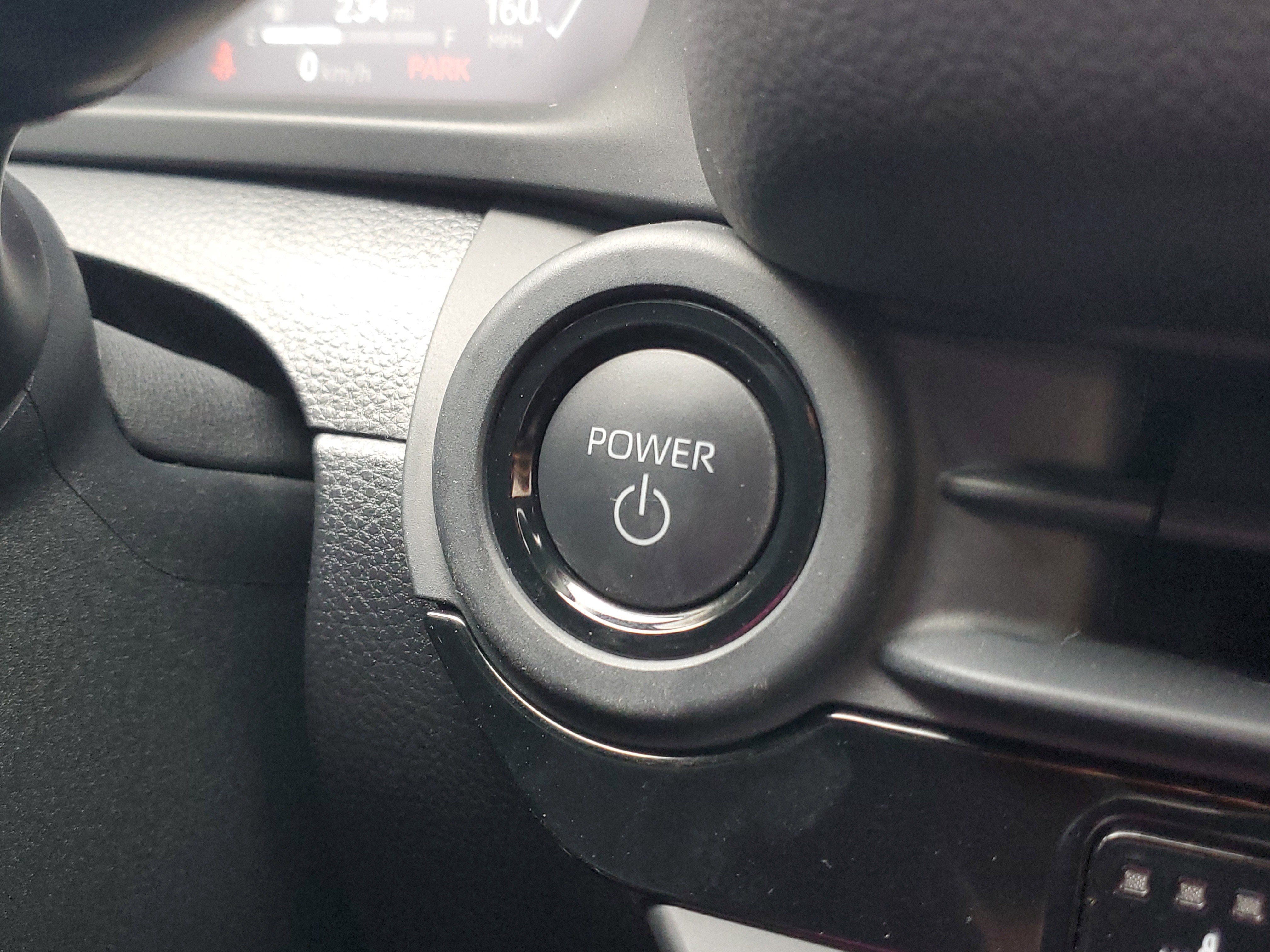 Used 2025 Toyota Crown Signia XLE image 28