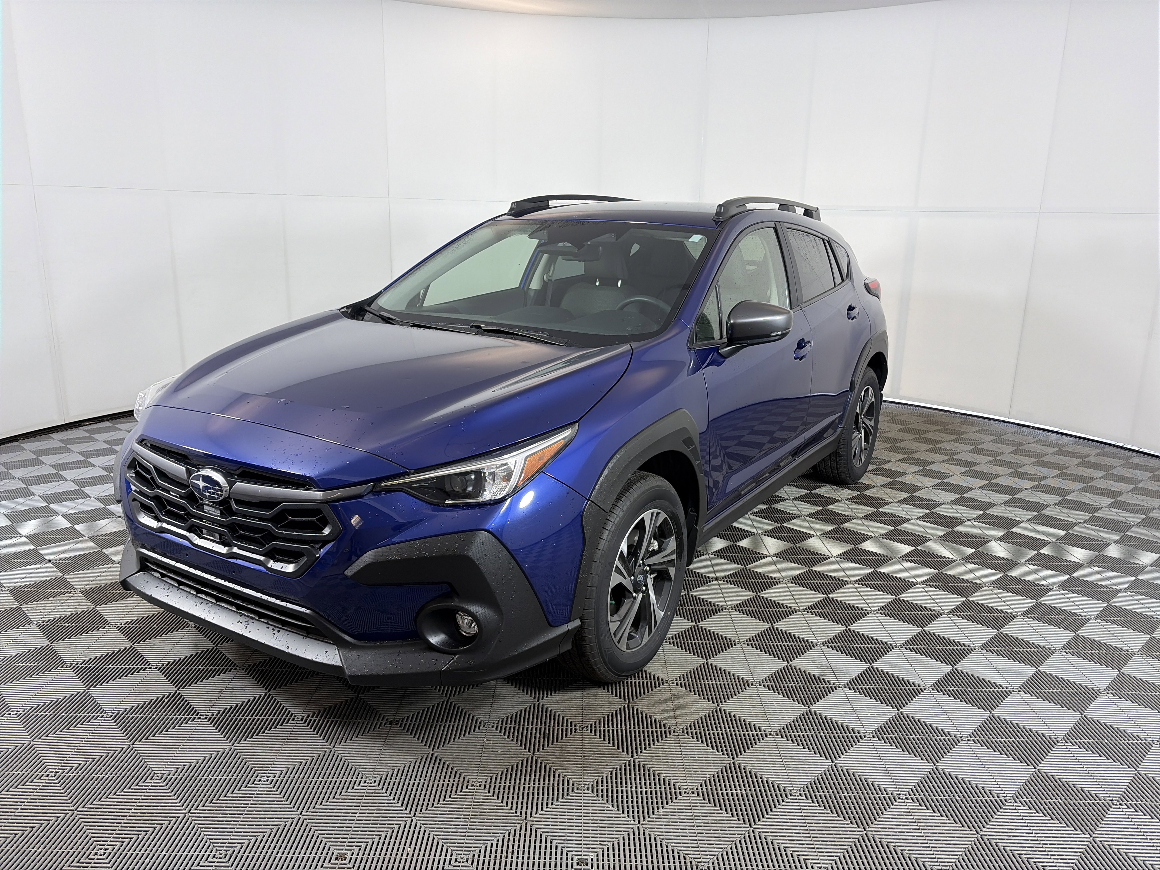 Used 2024 Subaru Crosstrek 2.0i Premium w/ Crosstrek Mirror Package image 2