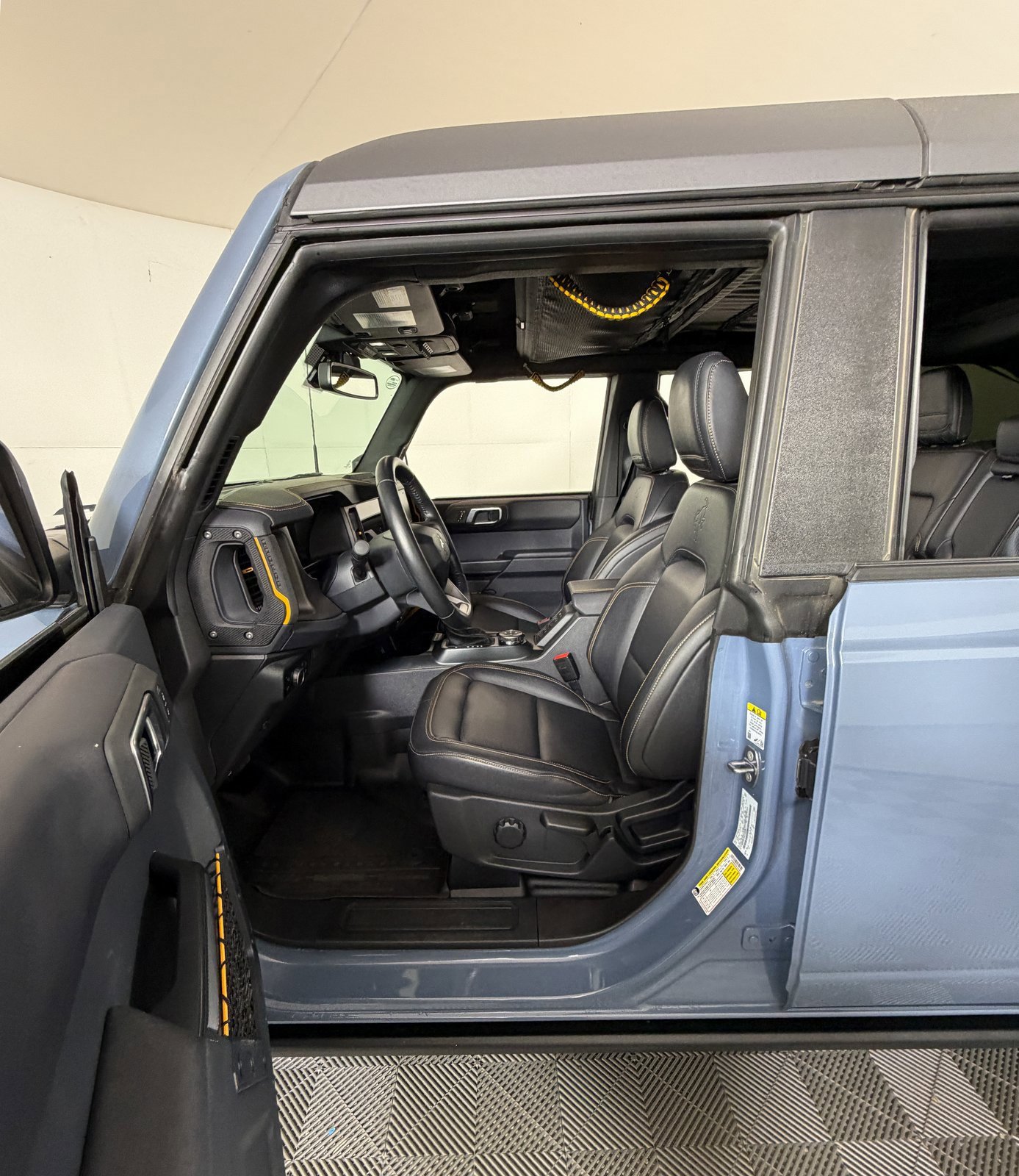Used 2024 Ford Bronco Badlands image 9