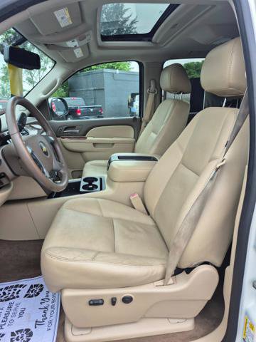 Used 2013 Chevrolet Silverado 1500 LTZ w/ LTZ White Diamond Edition image 8