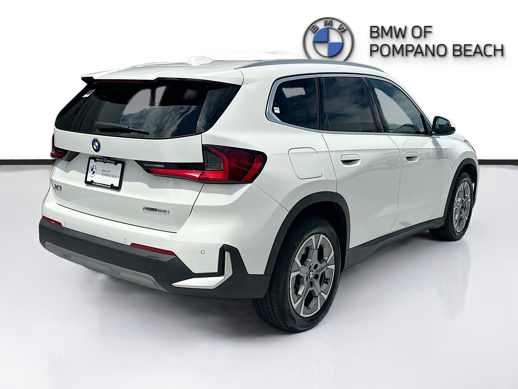 Used 2023 BMW X1 xDrive28i w/ Convenience Package AWD/4WD image 7