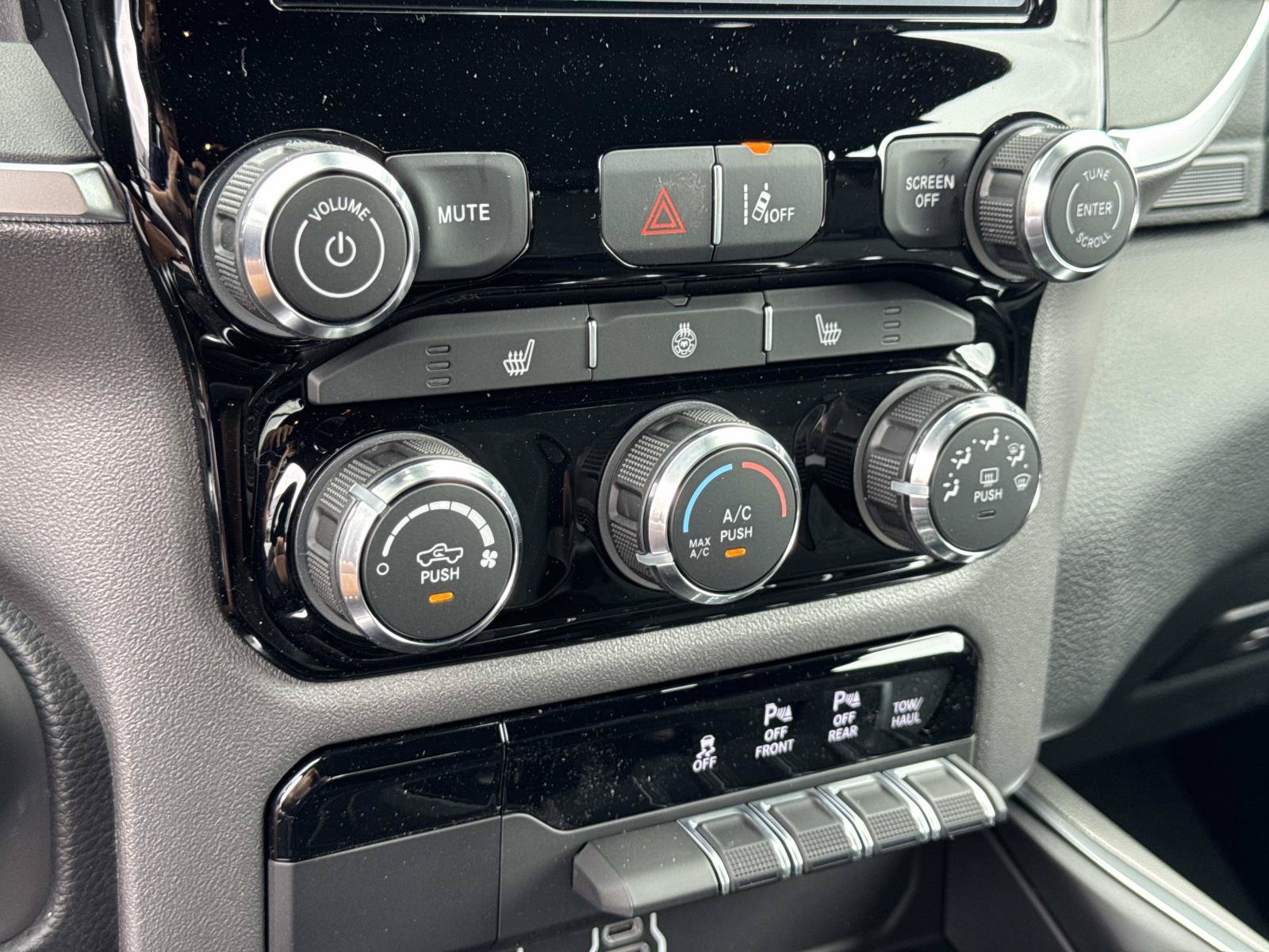 New 2026 RAM 1500 Big Horn w/ Night Edition RWD image 14
