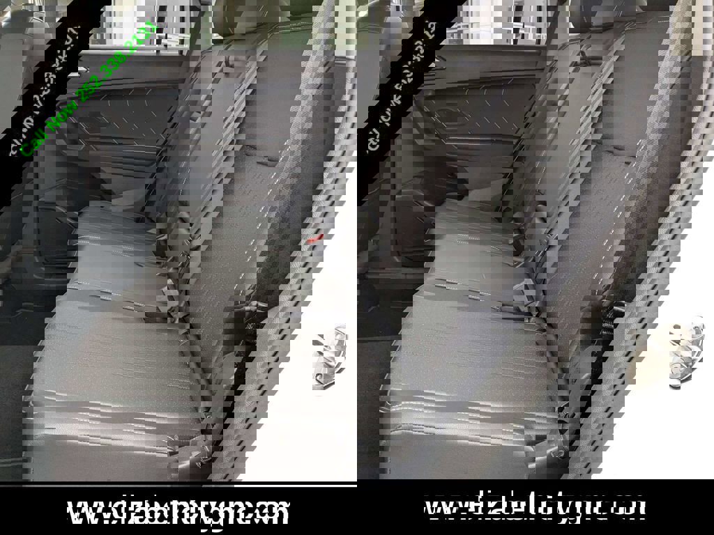 Used 2023 Volkswagen Tiguan SE image 16